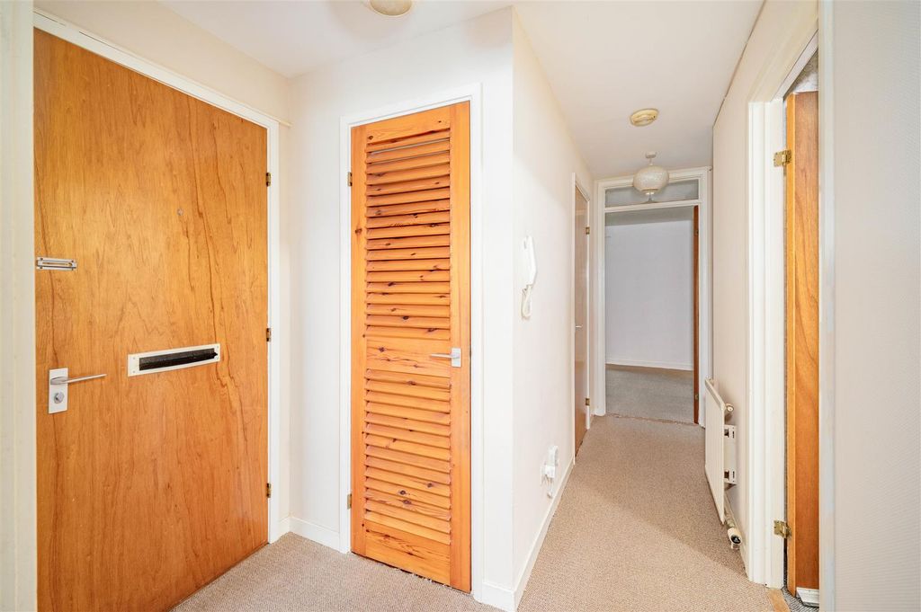 Additional image 8 of 2 bed flat for saleOgilvie Court, Broughty Ferry, Dundee DD5