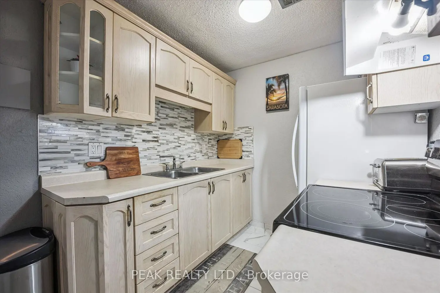 Additional image 10 of 893 Concession Street 202