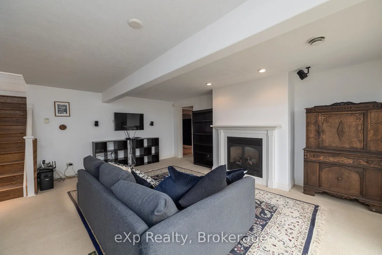 Additional image 13 of 504853 Grey Road 1
