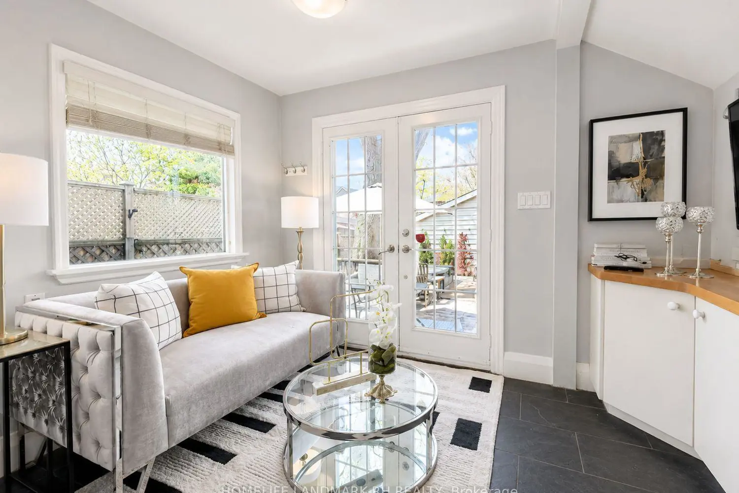 Additional image 6 of 256 Bedford Park Avenue