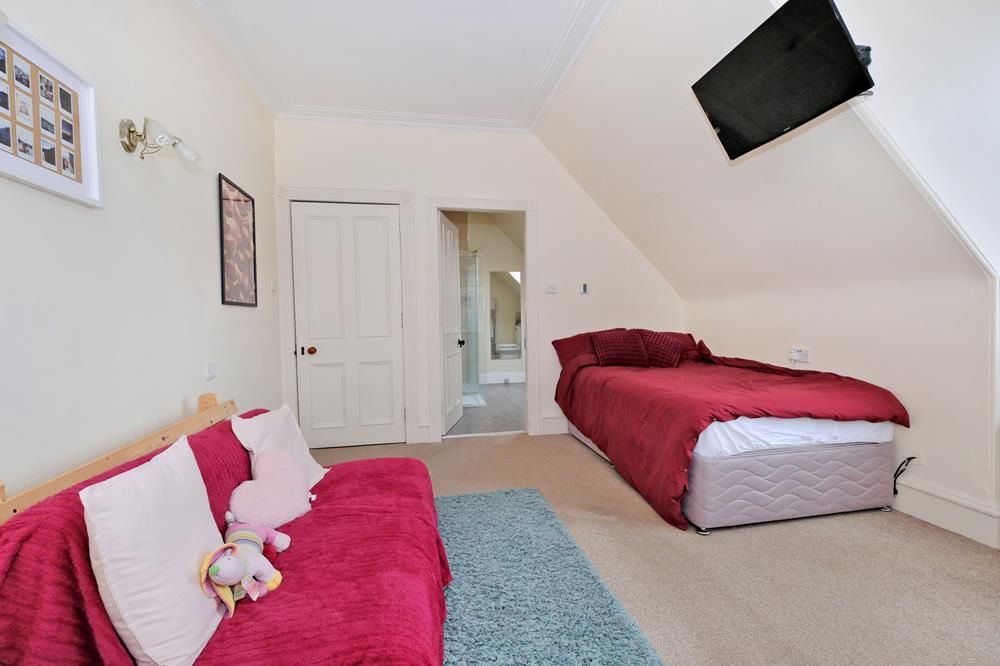 Additional image 13 of 6 bed semi-detached house to rentRubislaw Den North, Aberdeen AB15
