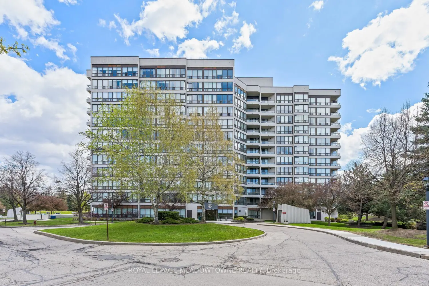 10 Laurelcrest Street 104
