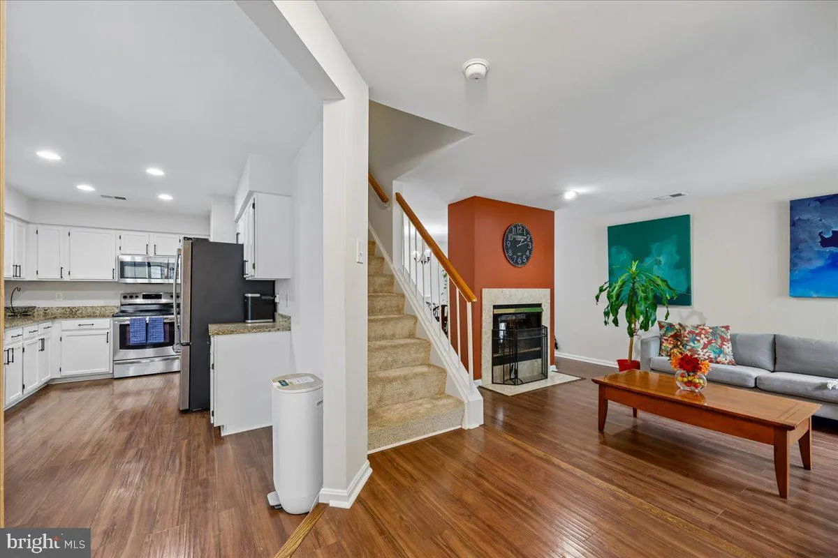 Additional image 79 of 32 Amarillo Court Unit 121, Germantown, MD 20874