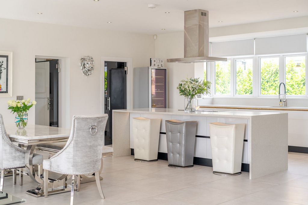 Additional image 12 of 6 bed detached house for saleOrchard Road, Pulloxhill, Bedford MK45