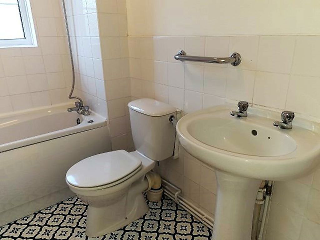 Additional image 14 of 3 bed terraced house to rentPennyfarthing Lane, Undy NP26