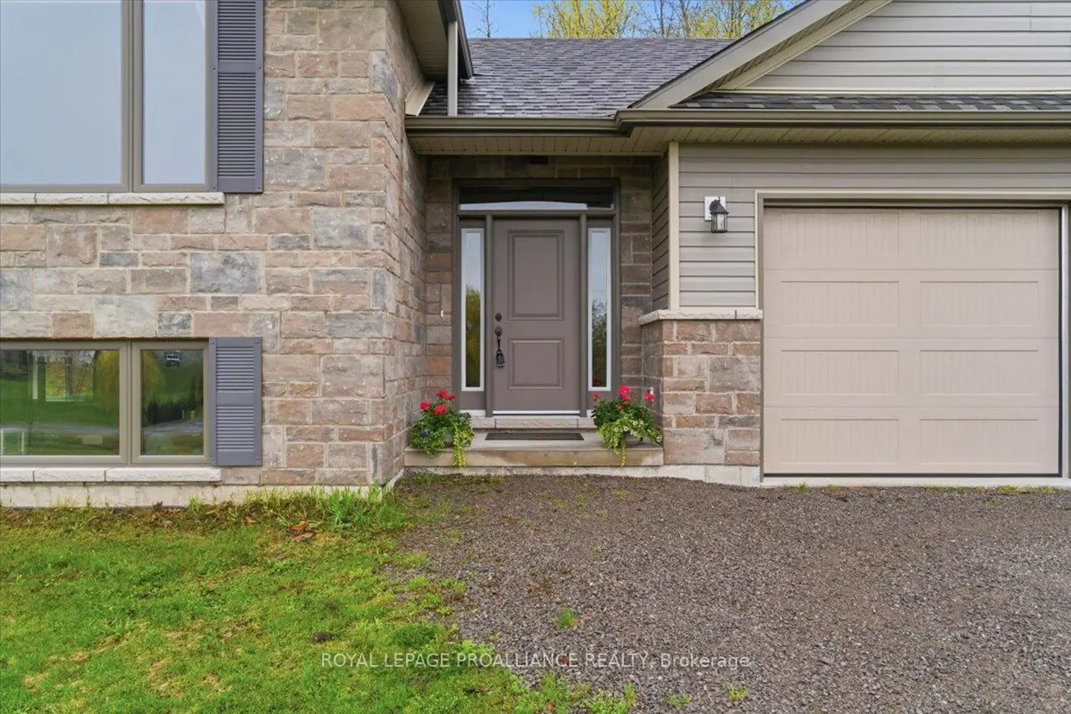 Additional image 2 of 70 Livingwood Crescent