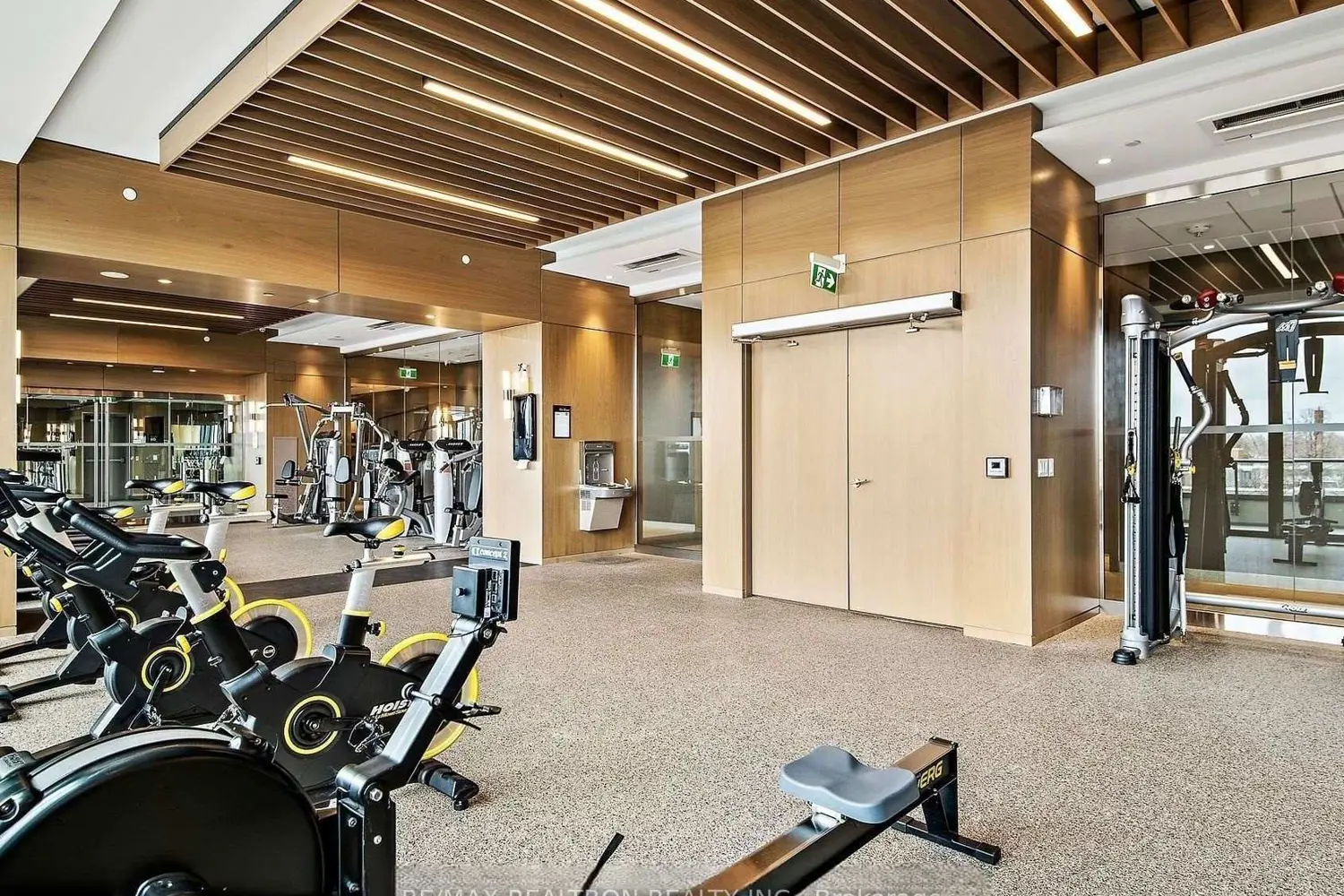 Additional image 10 of 585 Bloor Street 1117