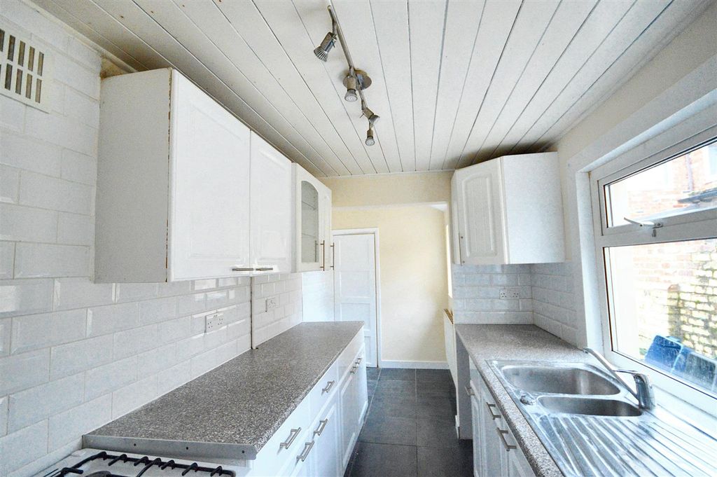 Additional image 5 of 2 bed terraced house to rentSalisbury Street, Northampton NN2