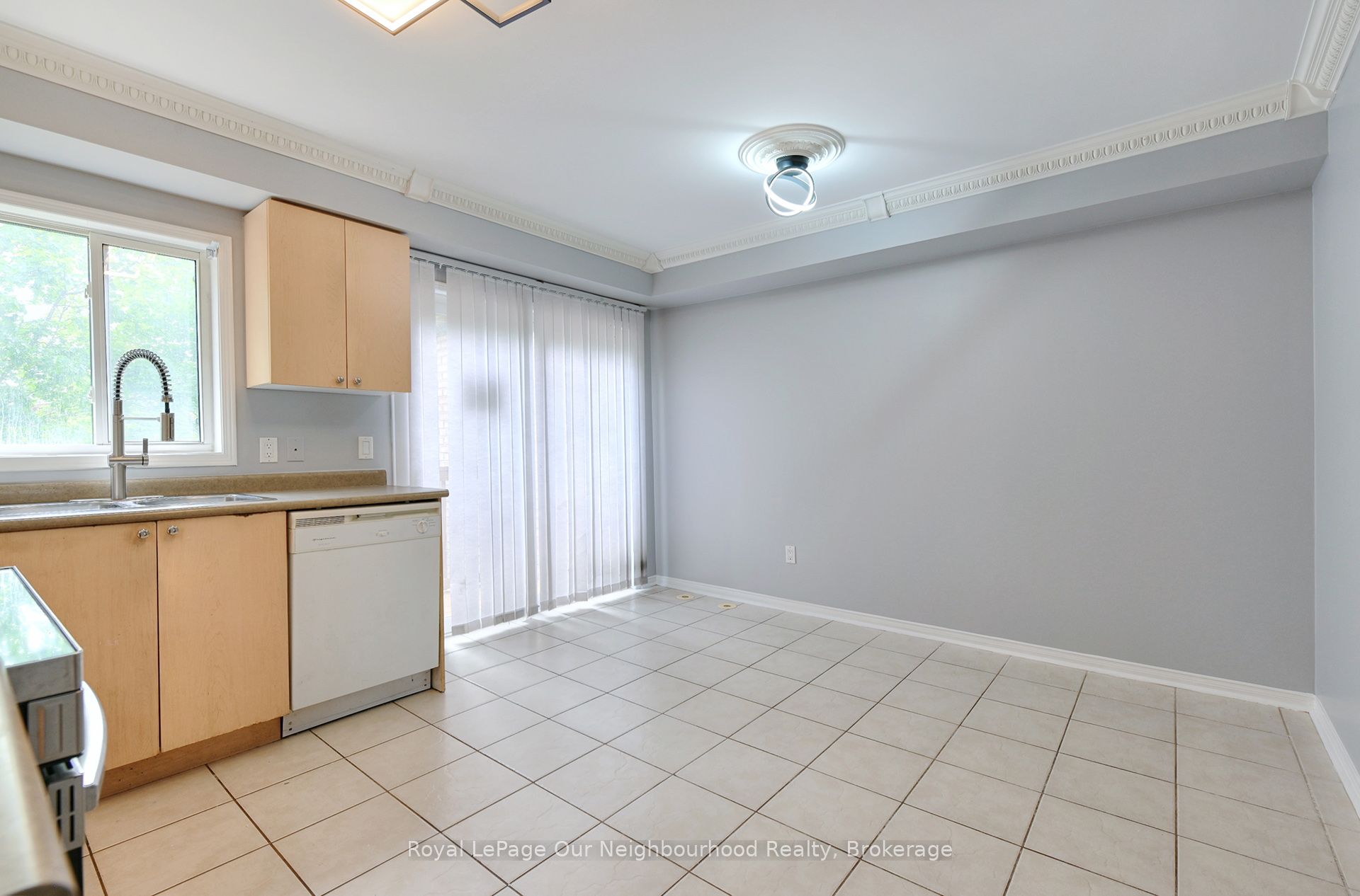 Additional image 4 of 96-50 Strathaven Drive, Mississauga, ON, L5R 4E7