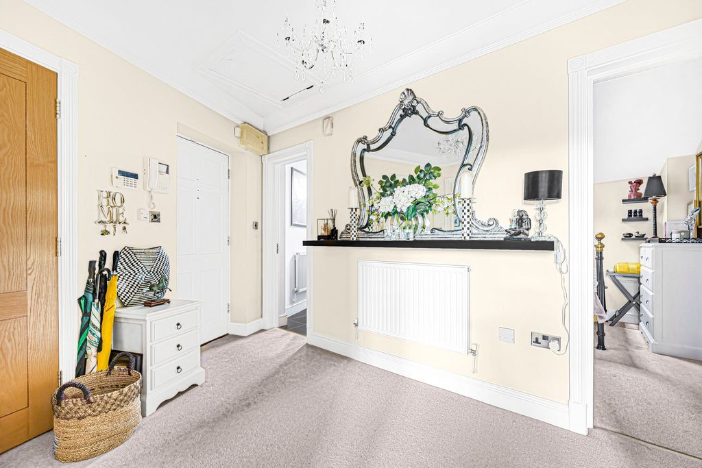 Additional image 2 of 2 bed flat for saleSandford Park Place, Cheltenham GL52