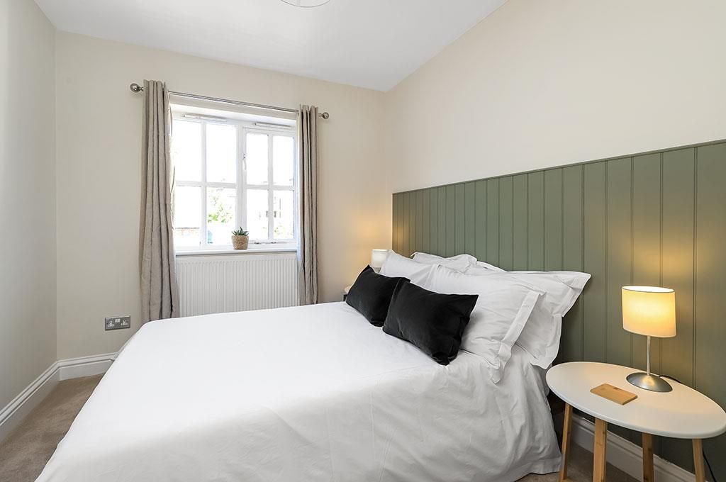 8 bed flat for saleParchment Street, Winchester, Hampshire SO23 photo 4