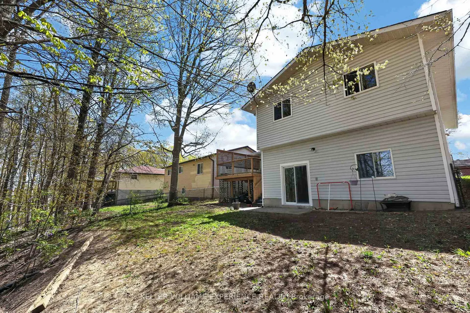 Additional image 15 of 645 Bayview Drive