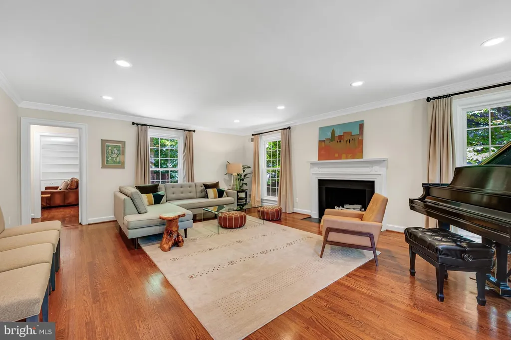 Additional image 9 of 8508 Scarboro Court, Potomac, MD 20854