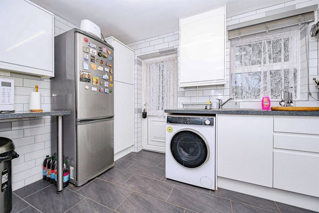 Additional image 6 of 2 bed terraced house for saleMuirfield, Luton LU2