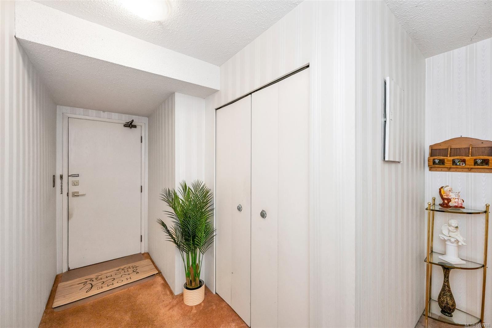 Additional image 5 of 103-1031 Burdett Avenue N, Victoria, BC, V8V 3G9
