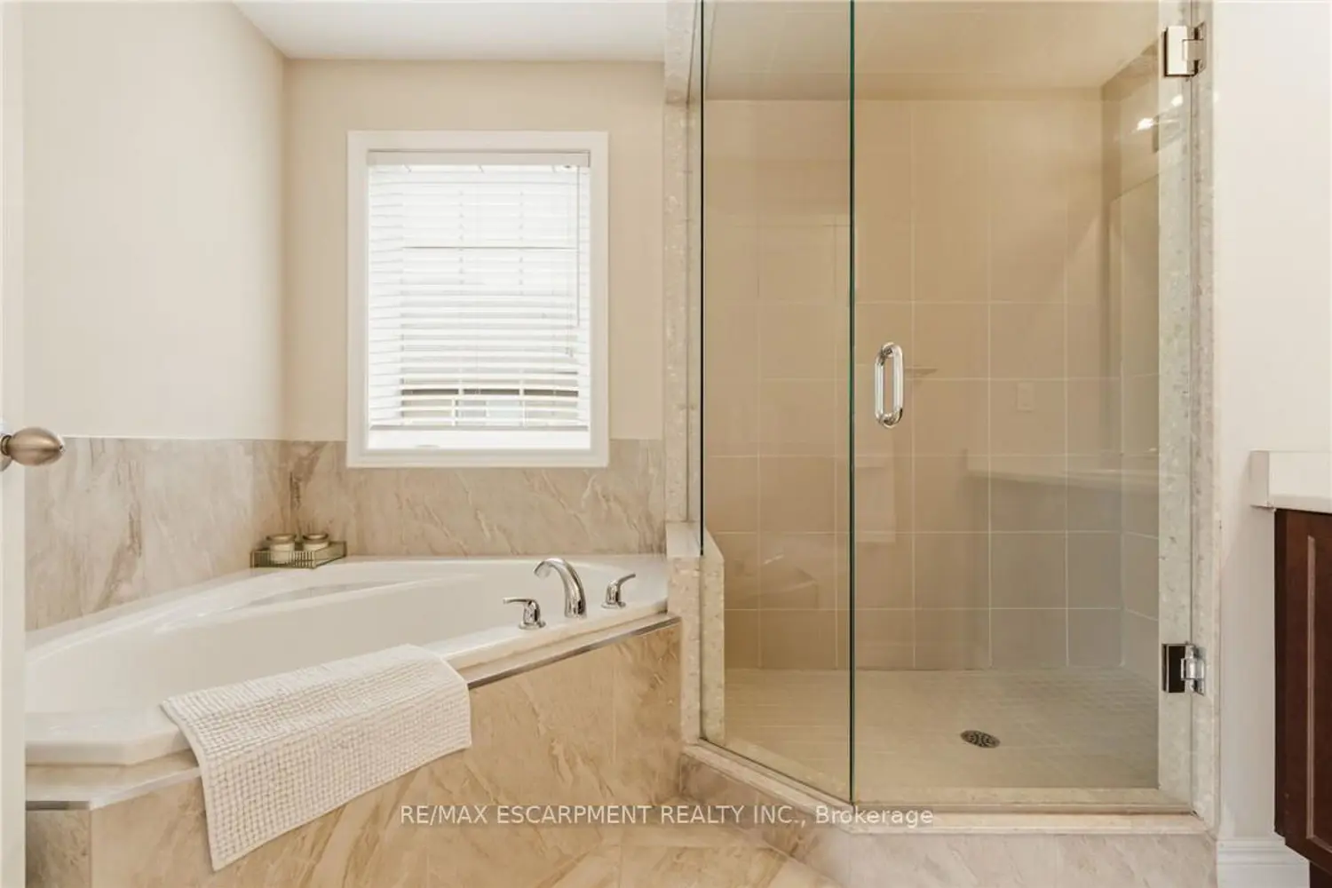 Additional image 15 of 73 Medici Lane 5