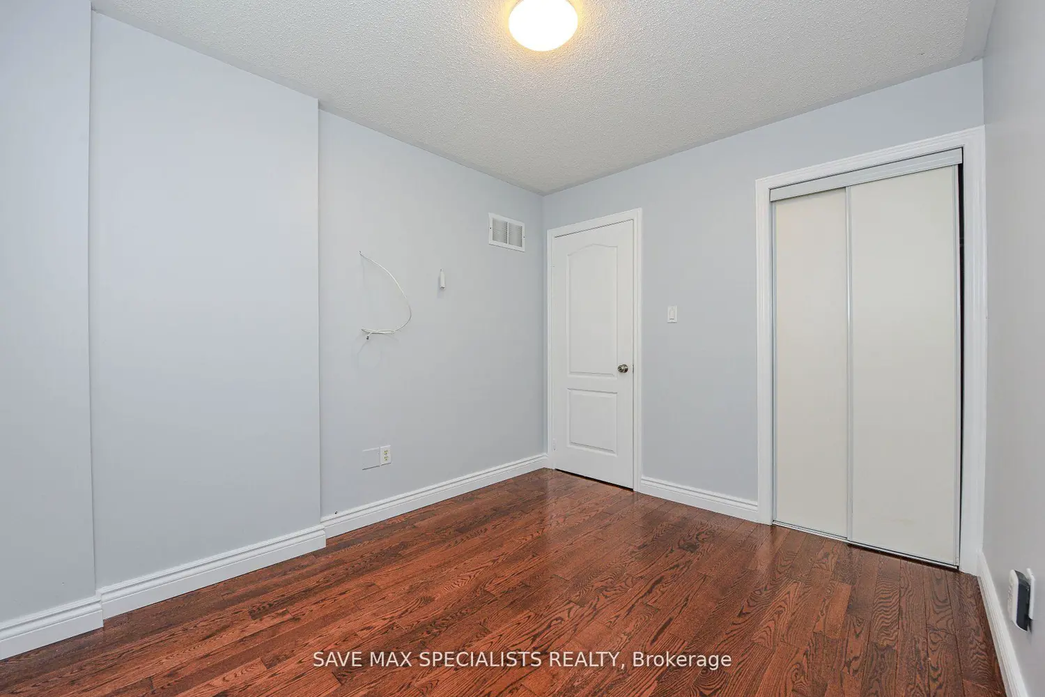Additional image 11 of 622 Lumberton Crescent