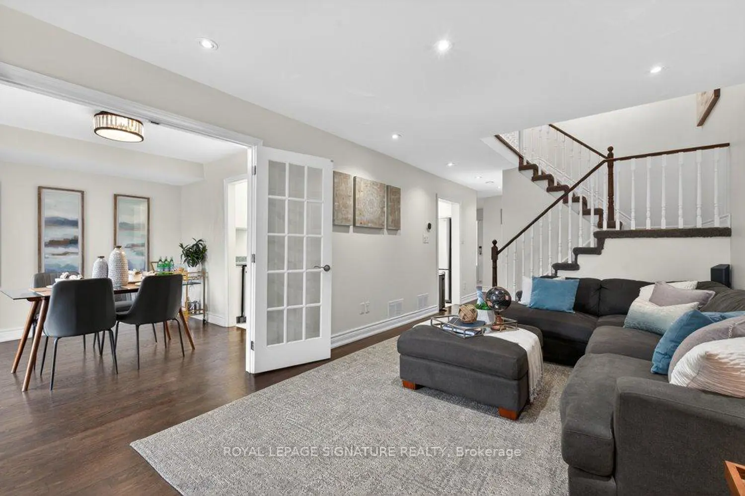 49 Rosebud Avenue