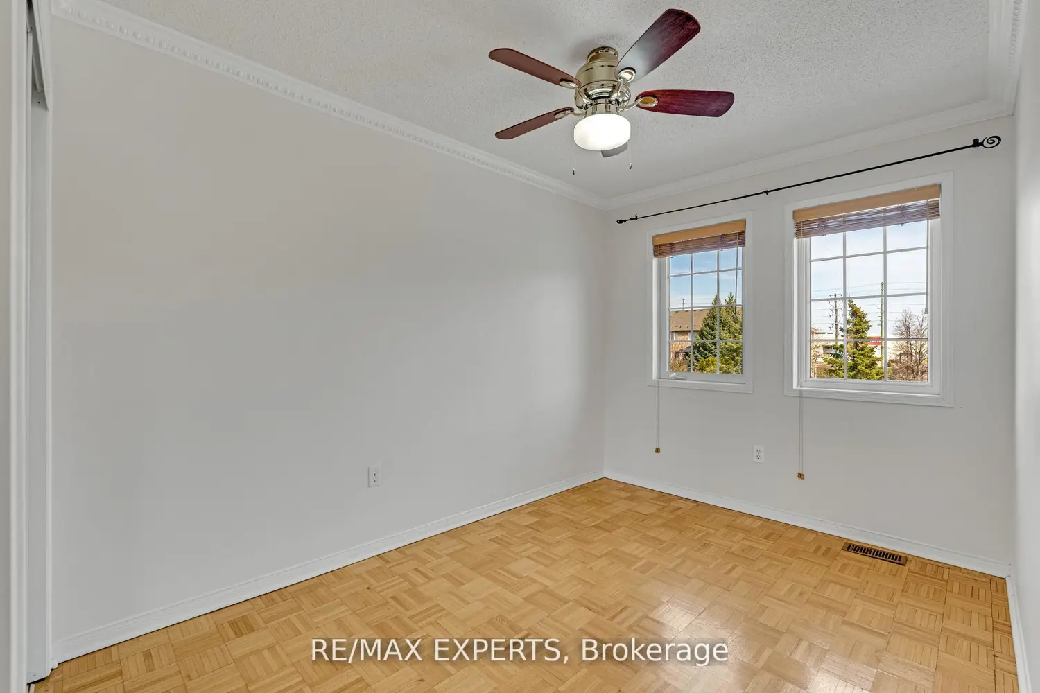 Additional image 14 of 19 Foxchase Avenue 61