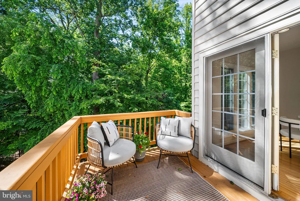 Additional image 2 of 135 Wootton Oaks Court, Rockville, MD 20852