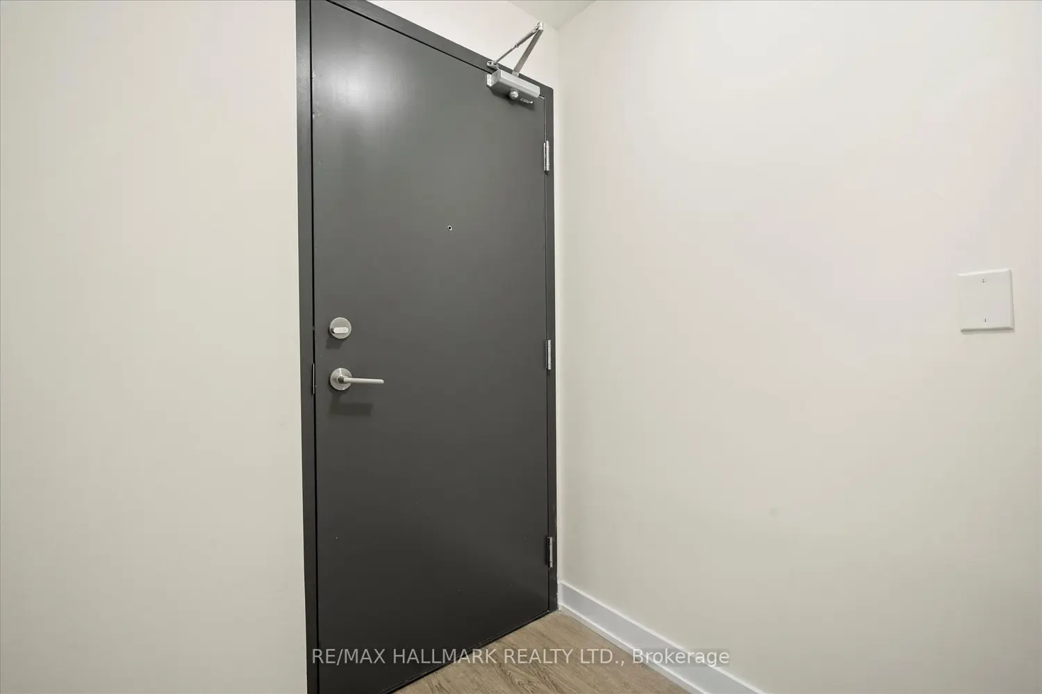 1350 Kingston Road 117 photo 4