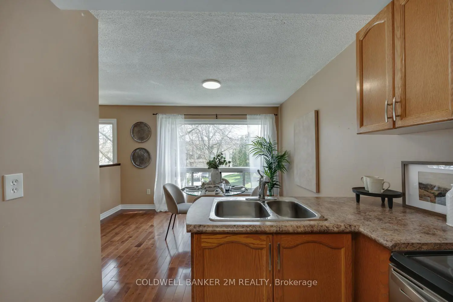 72 Parklane Circle photo 4