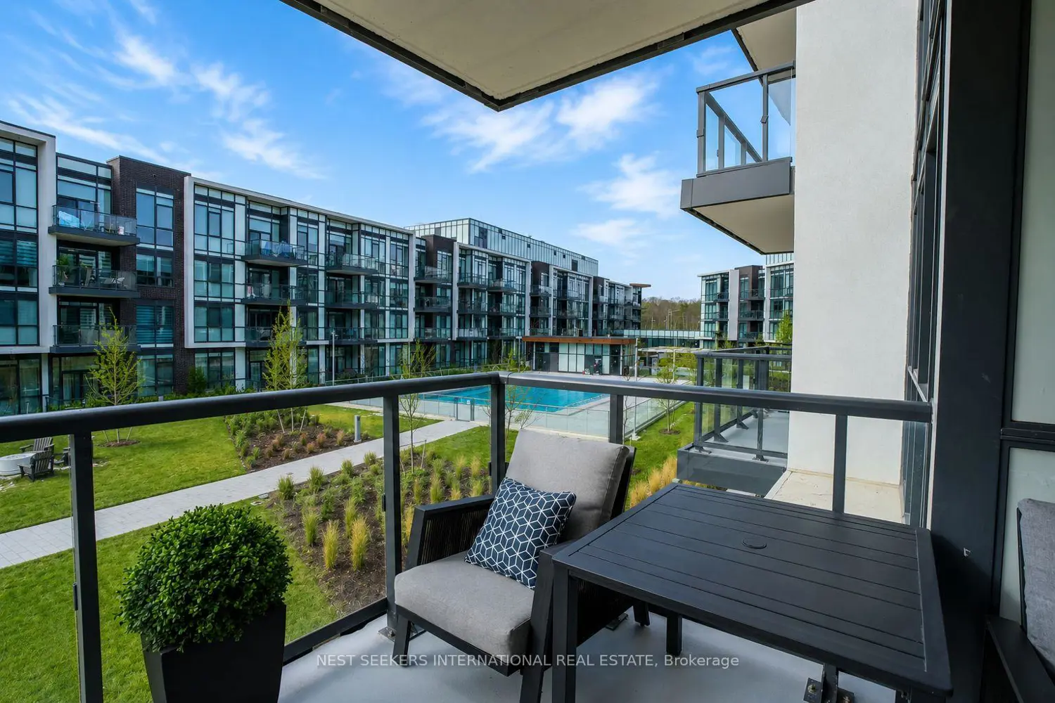 Additional image 13 of 415 Sea Ray Avenue 219