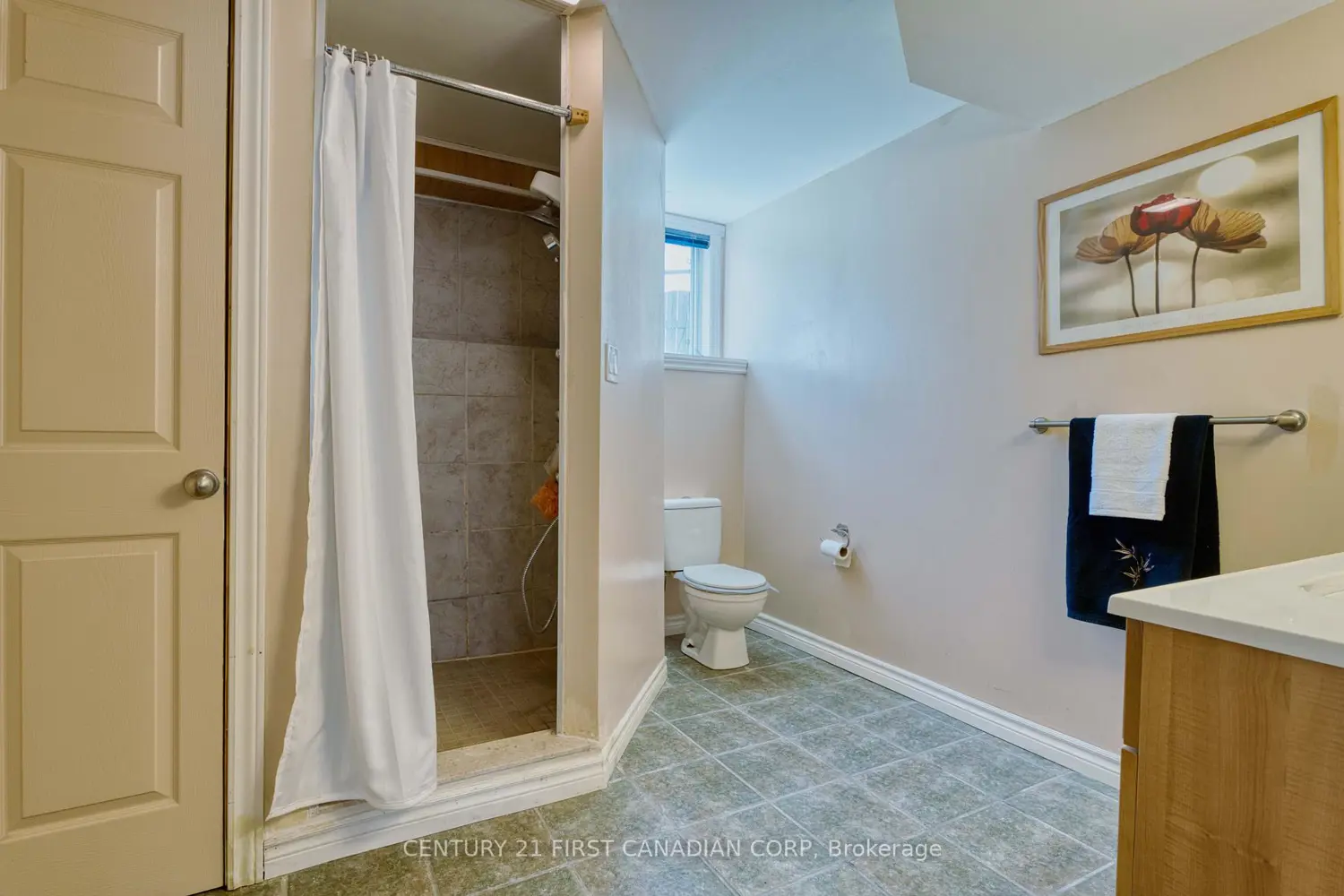 Additional image 4 of 1761 Devos Drive