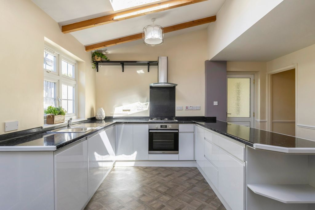 Additional image 25 of 4 bed detached house for saleWindmill Street, Bushey WD23