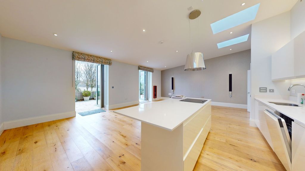 Additional image 5 of 3 bed bungalow to rentMaritime Square, Plymouth PL1