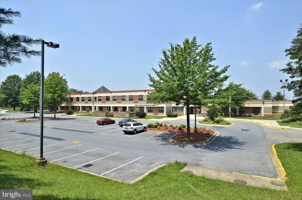 Additional image 77 of 32 Amarillo Court Unit 121, Germantown, MD 20874