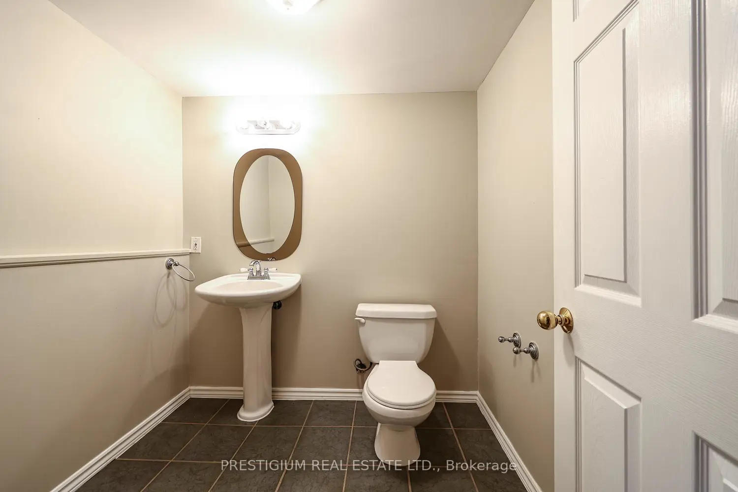 Additional image 10 of 61 Addington Square