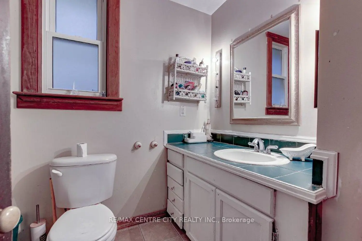 Additional image 11 of 781 Dufferin Avenue