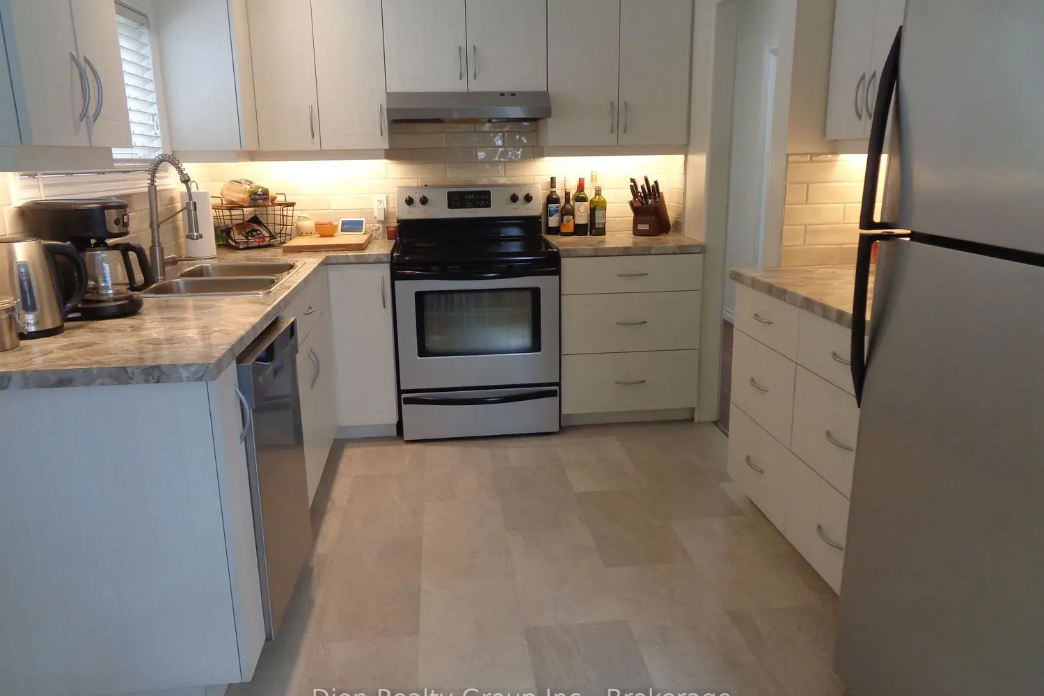 Additional image 3 of 28 Premier Avenue