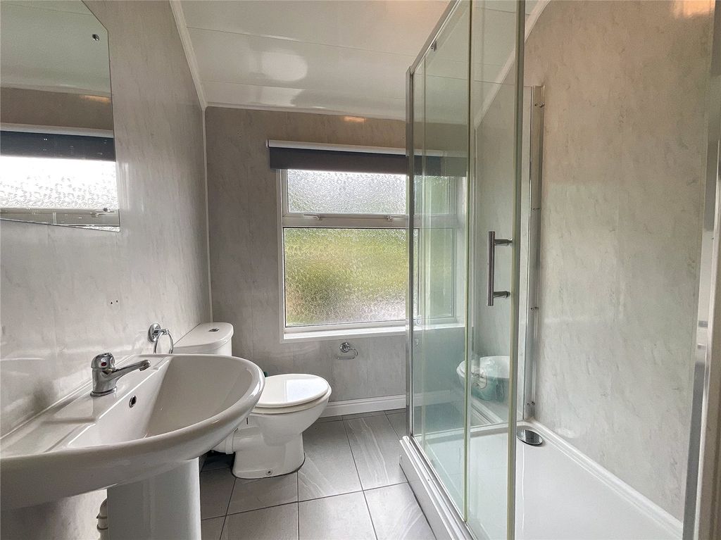 Additional image 9 of 2 bed end terrace house to rentBucks Hill, Nuneaton, Warwickshire CV10