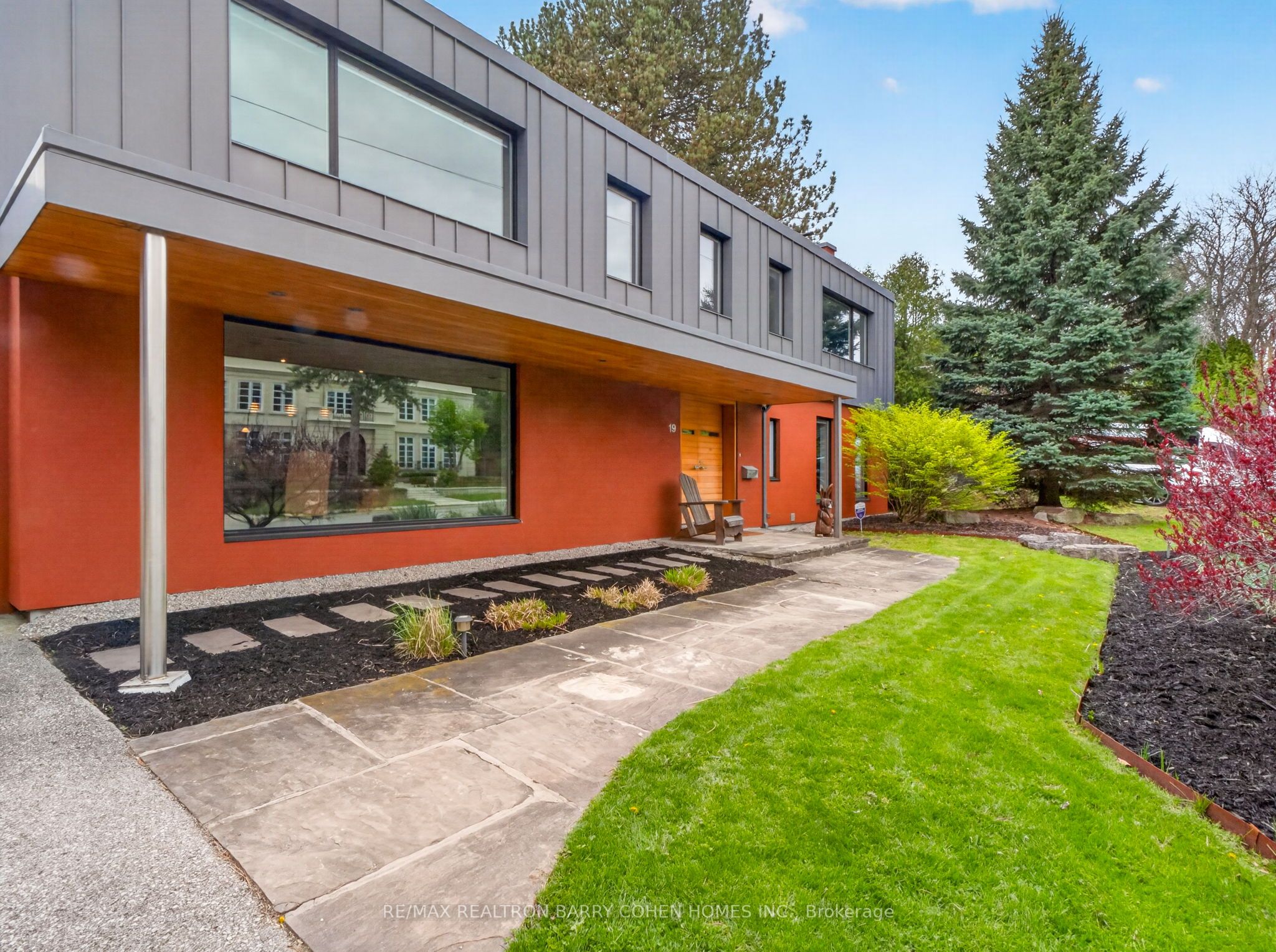 Additional image 3 of 19 Saintfield Avenue, Toronto, ON, M3C 2M4
