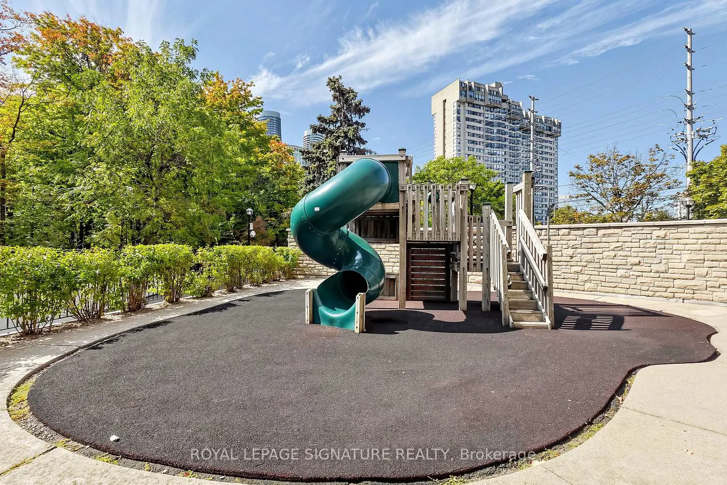 Additional image 13 of 200 Burnhamthorpe Road 1501