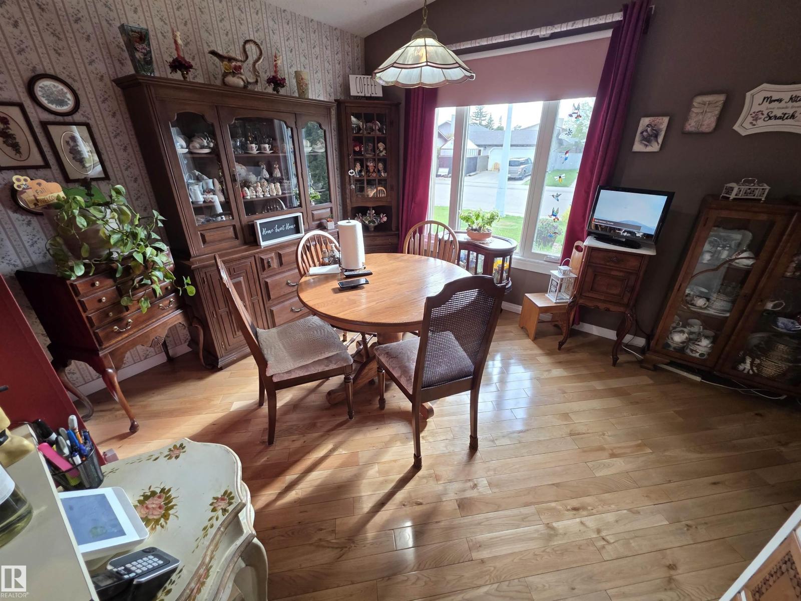 Additional image 3 of 25 Mcnabb Crescent, Stony Plain, AB, T7Z1G8