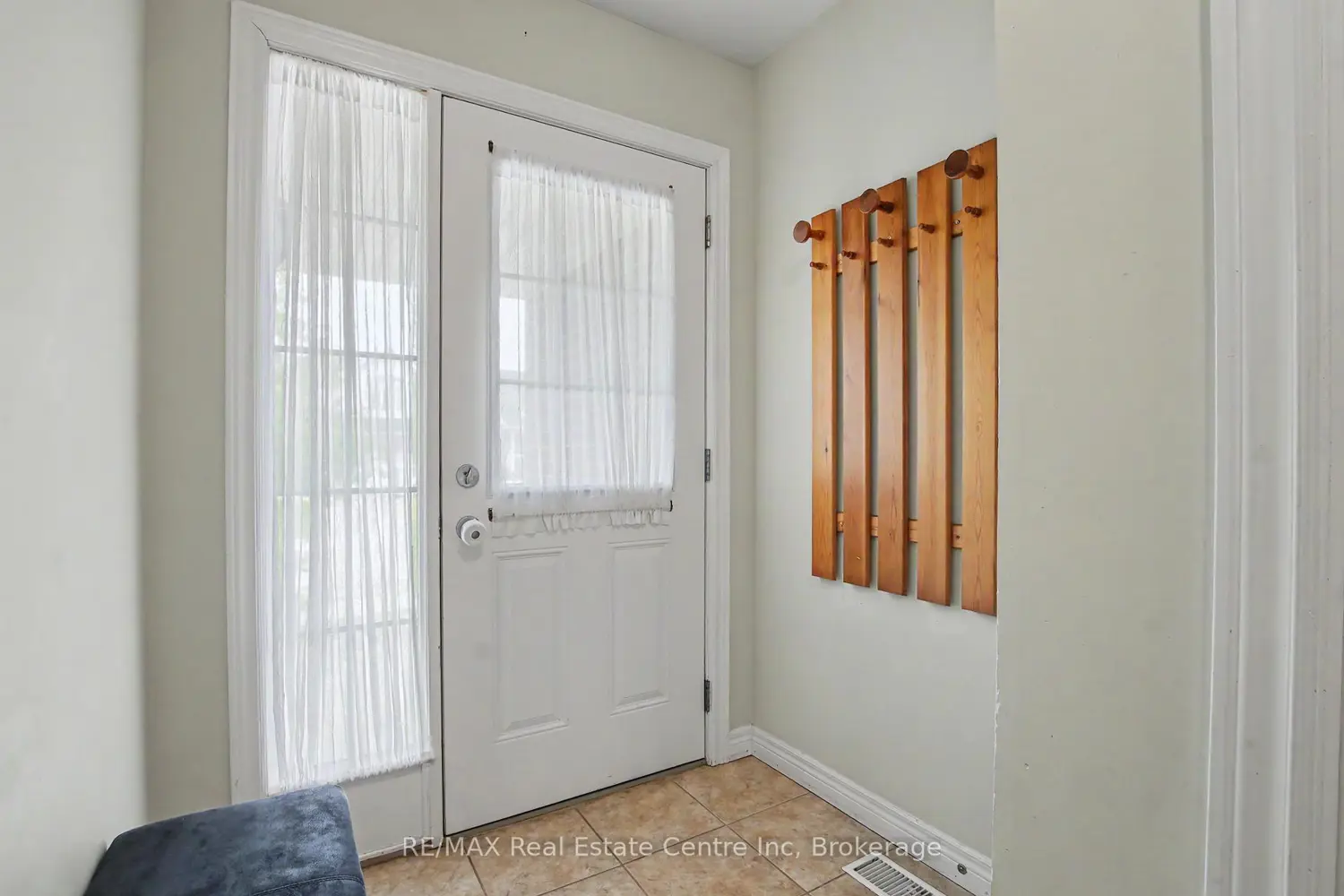 9 Washburn Drive photo 3