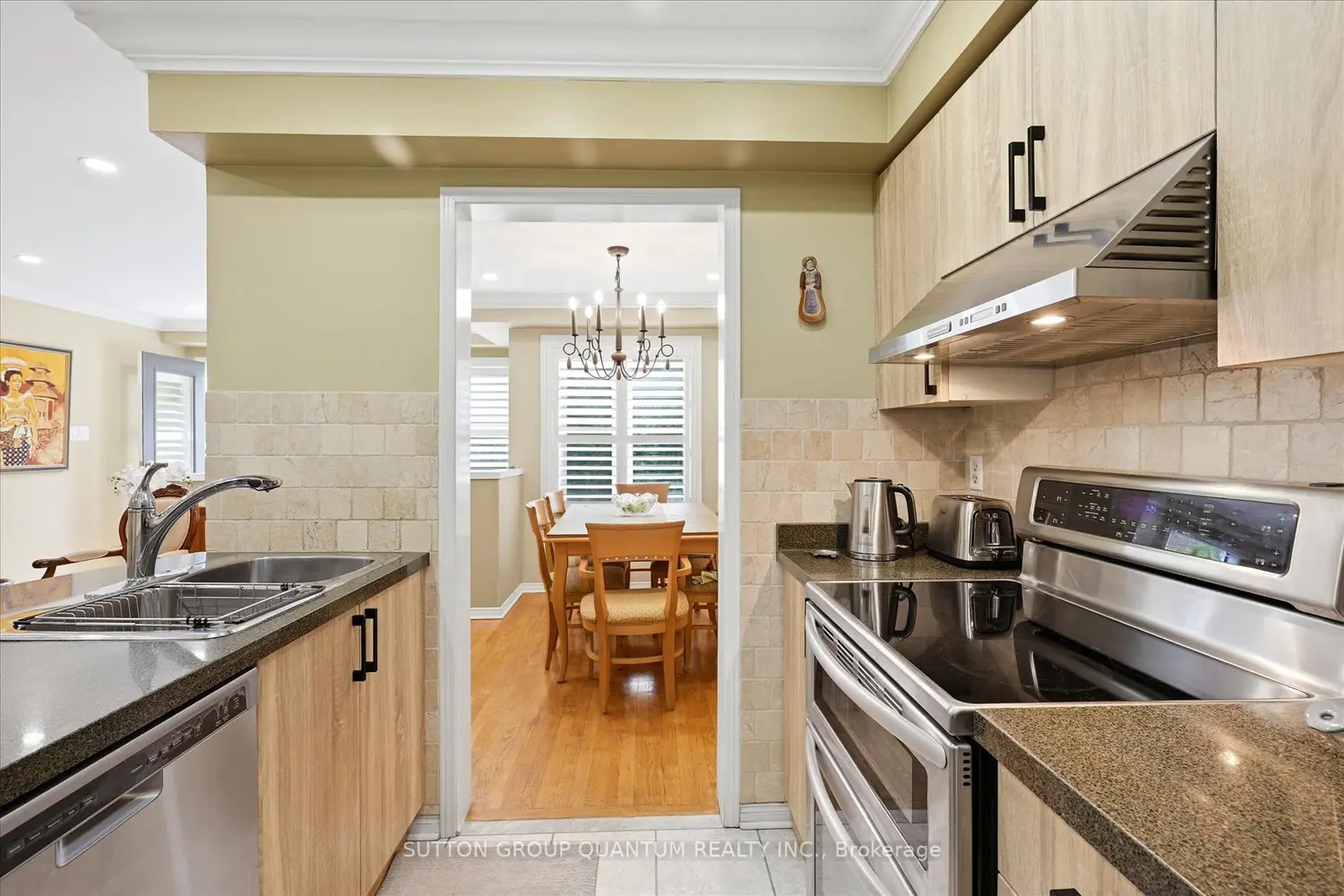 Additional image 8 of 1064 Queen Street 10A