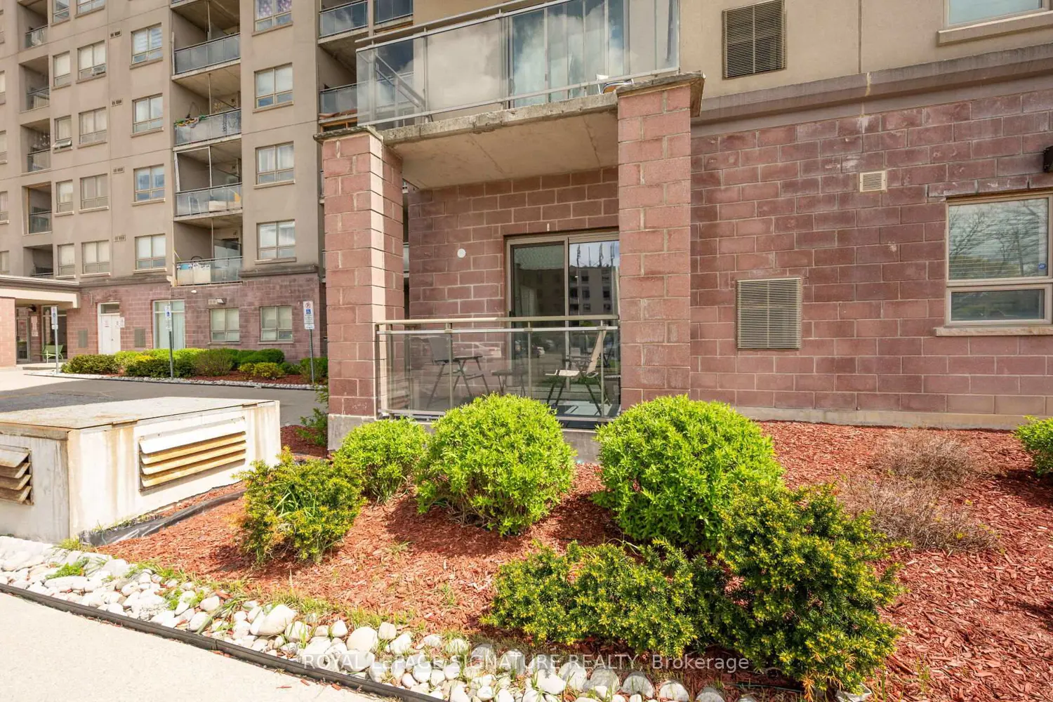 Additional image 15 of 7405 Goreway Drive 104