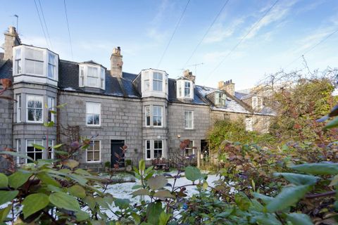 65 Hardgate, Aberdeen AB11
