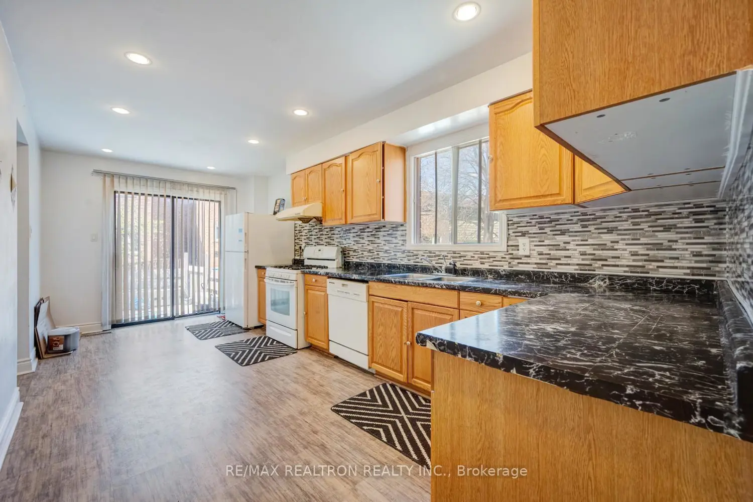 Additional image 9 of 6 Albemarle Court