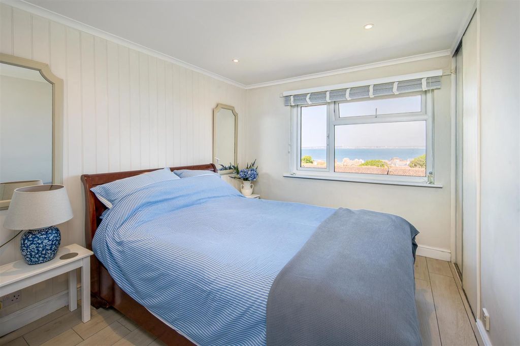 Additional image 16 of 3 bed flat for saleSeaview, Isle Of Wight PO34
