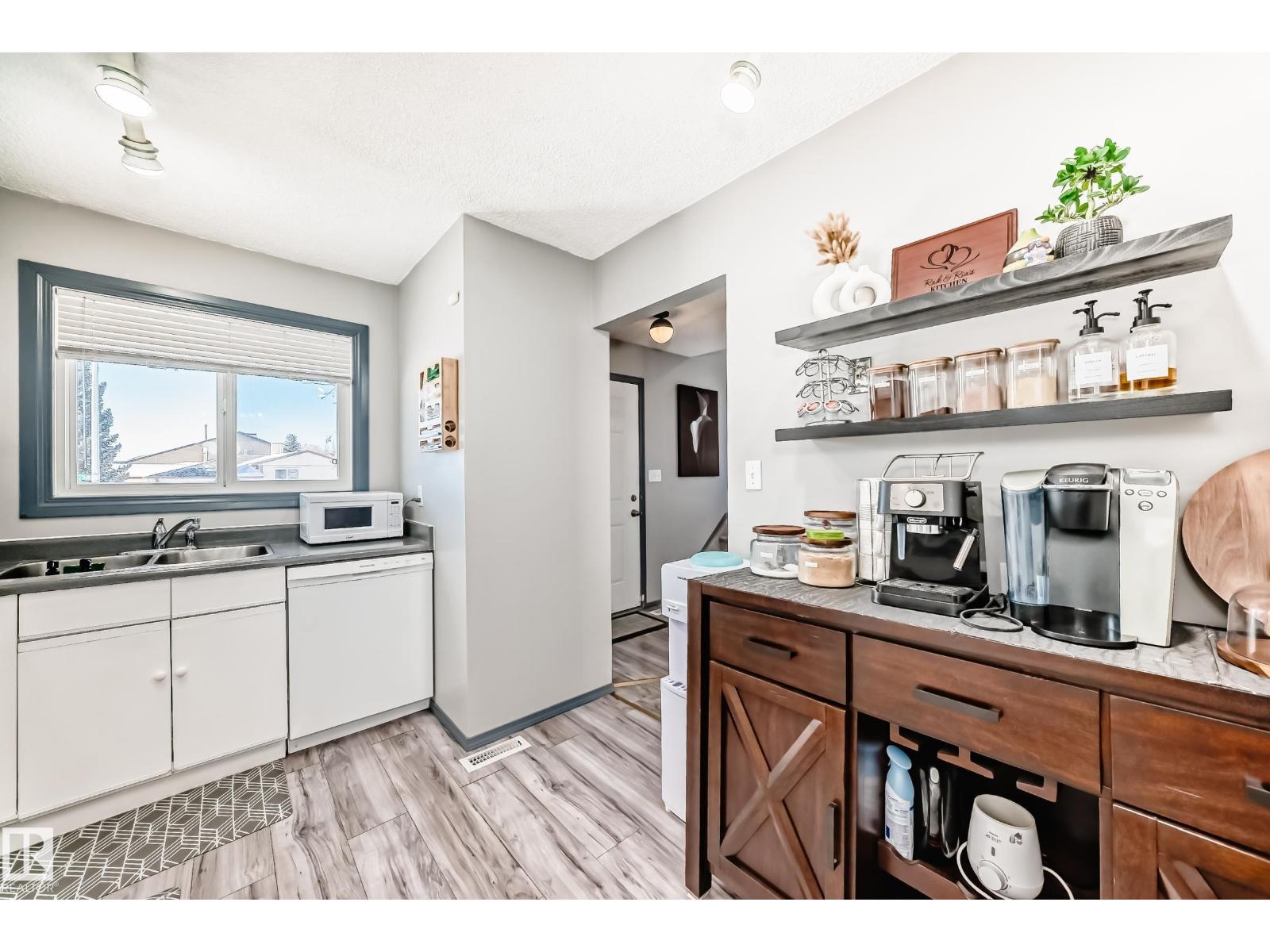 Additional image 6 of 214A Warwick Road NW, Edmonton, AB, T5X4P8