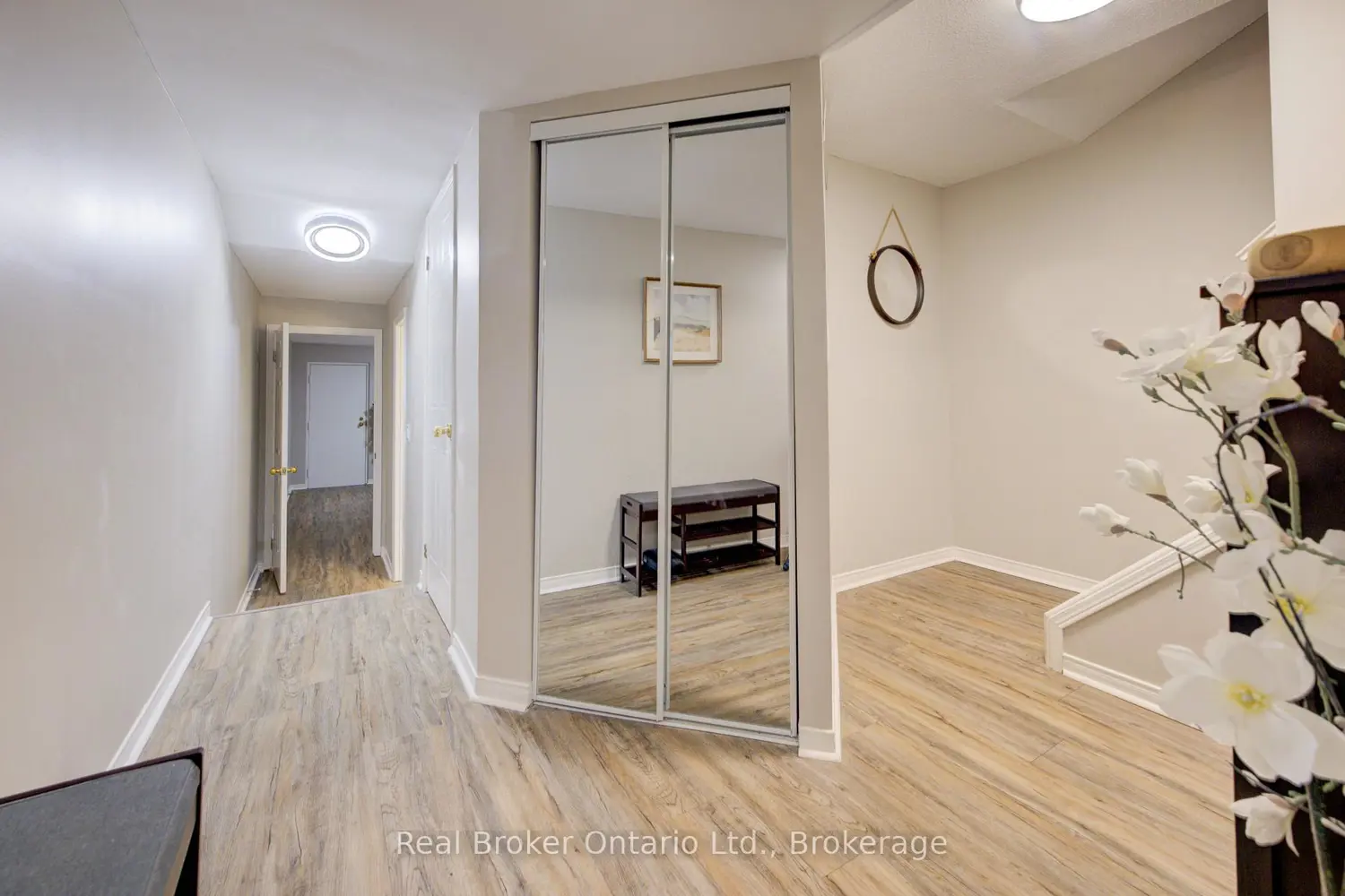895 Maple Avenue 617