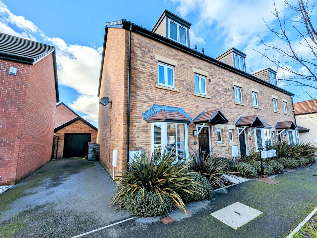 4 bed semi-detached house to rentTandem Mill Road, Newport NP19
