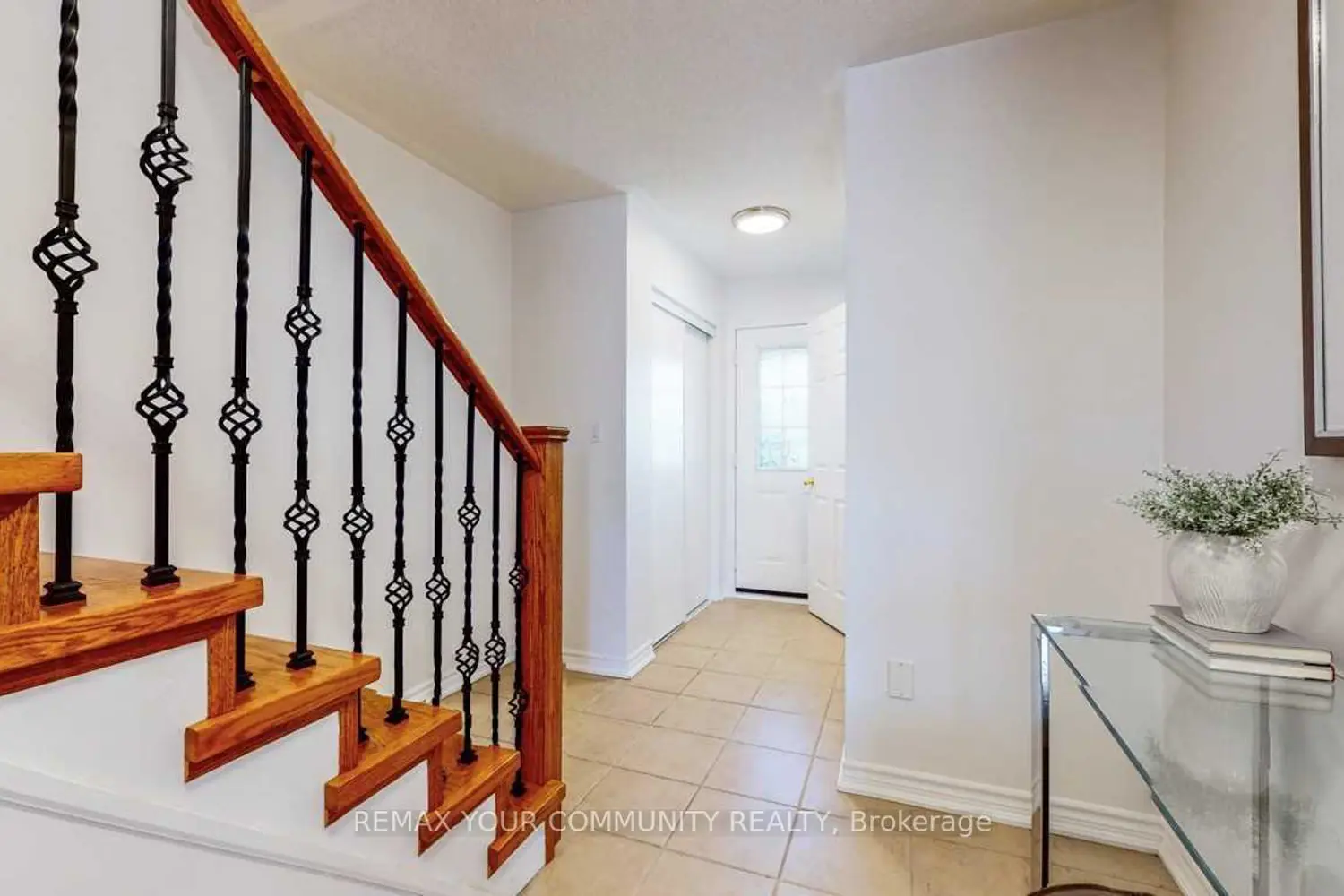143 Cornish Drive photo 4