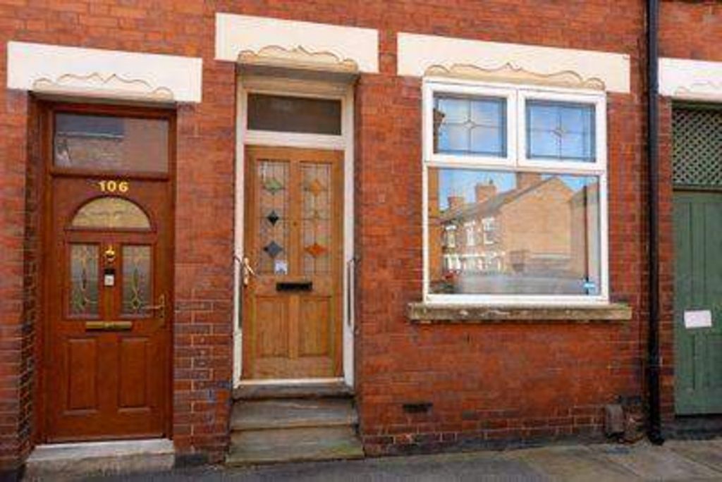 2 bed terraced house to rent108 Bosworth Street, Leicester LE3