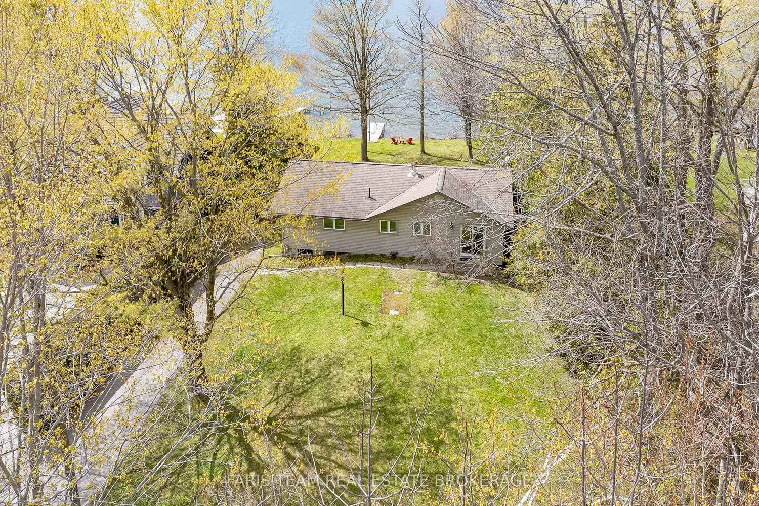 5240 Prospect Avenue photo 2